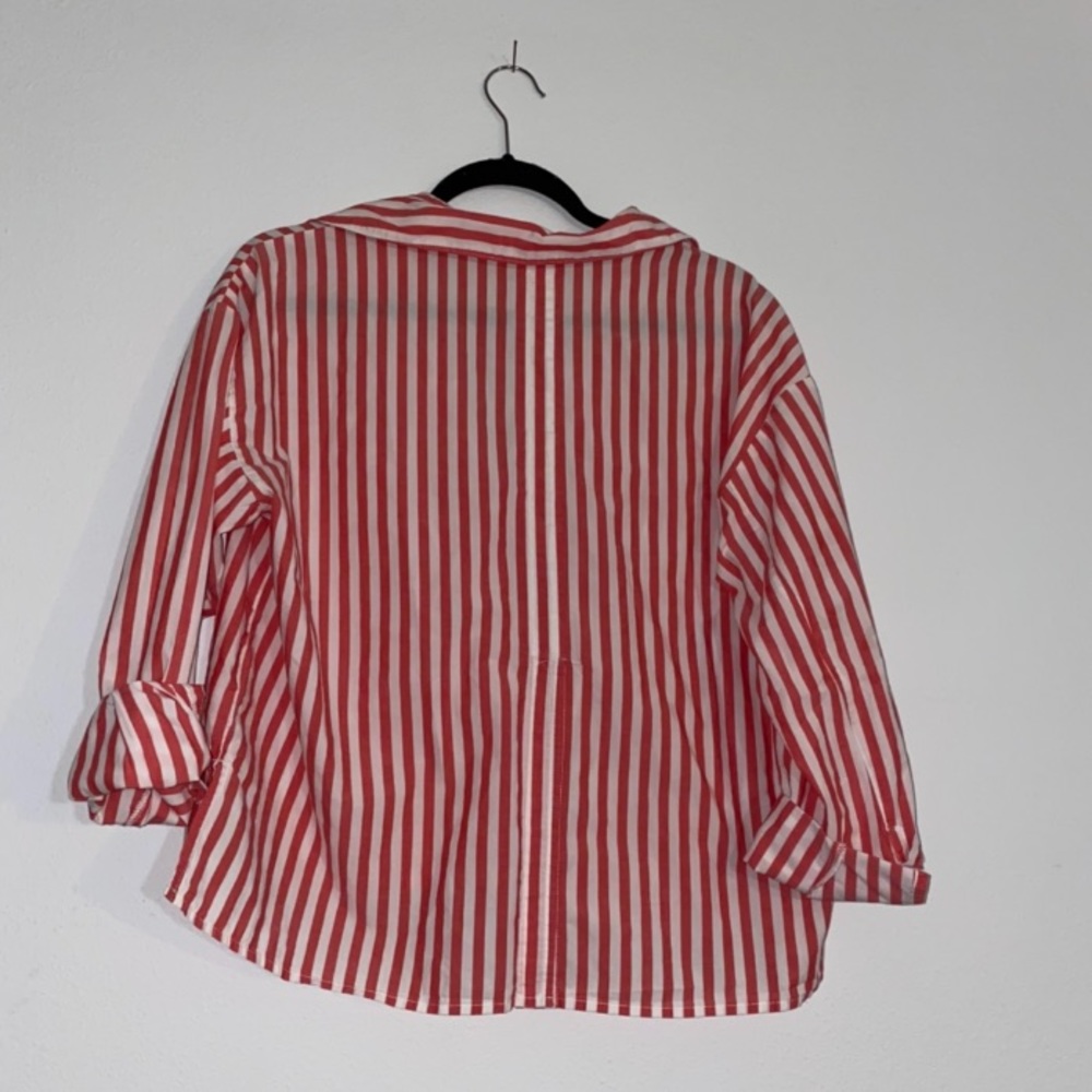 Cropped Button Down - Picture 3 of 3